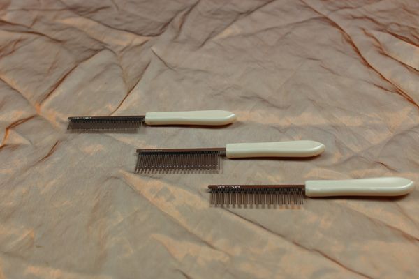 TLC, The Comb, Luxury Facial Comb with Double Teeth, - Image 2