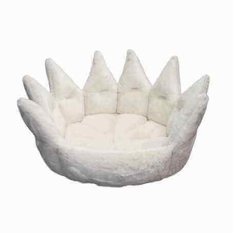 Saksa pesa Bed crown